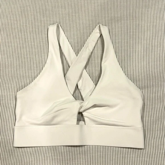 Fabletics sports bra - Picture 1 of 2